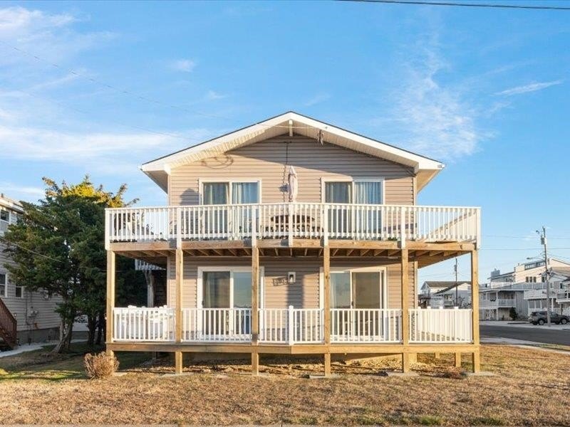 Spectacular Sunset Views from this spacious first-floor unit - Beach Condo for sale in Sea Isle City, New Jersey on Beachhouse.com