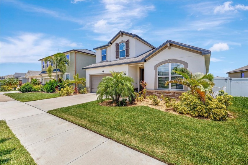 WELCOME TO TRIPLE CREEK THIS BEAUTIFUL 4/2.5/2-2 STORY MATTAMY - Beach Home for sale in Riverview, Florida on Beachhouse.com