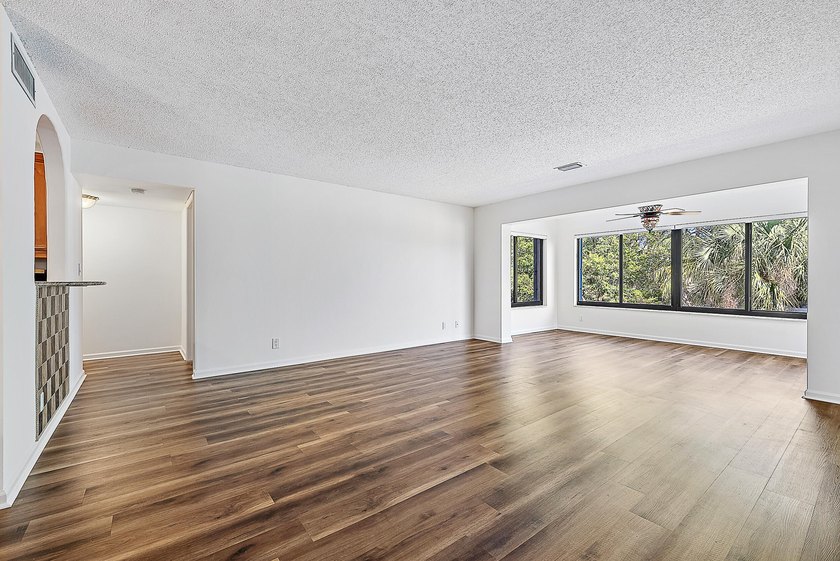 Ocean Parks community has it all! Located within a short - Beach Condo for sale in Jupiter, Florida on Beachhouse.com