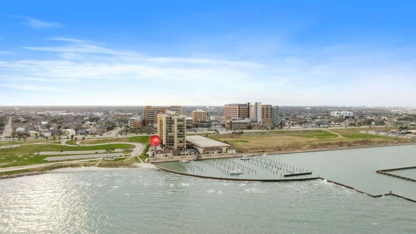 *SELLER PROMOTION: HOA FEE REDUCTION FOR 1 YR TO $1585/MO BASED - Beach Condo for sale in Corpus Christi, Texas on Beachhouse.com