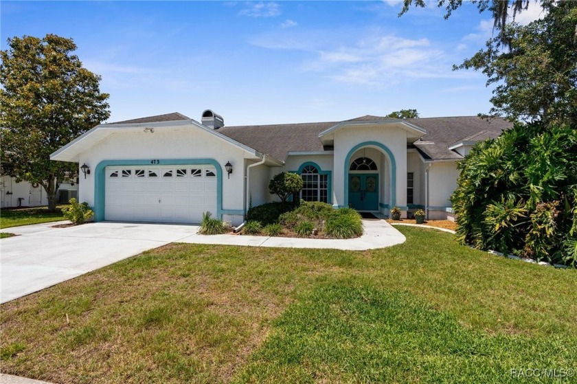 Welcome to this spacious pool home, situated in the Seven Hills - Beach Home for sale in Spring Hill, Florida on Beachhouse.com