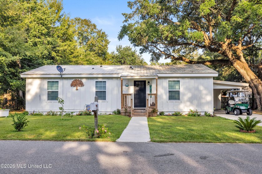 Welcome to 214 Simon Boulevard--where location, lifestyle, and - Beach Home for sale in Ocean Springs, Mississippi on Beachhouse.com