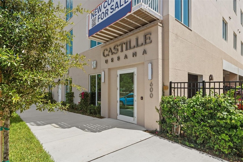 When looking for a home, is understated elegance, with high - Beach Condo for sale in St. Petersburg, Florida on Beachhouse.com