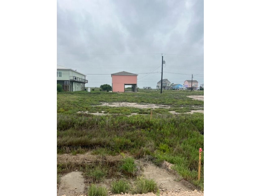 Waterview lot is perfect for your new home. Bring your ideas and - Beach Lot for sale in Rockport, Texas on Beachhouse.com