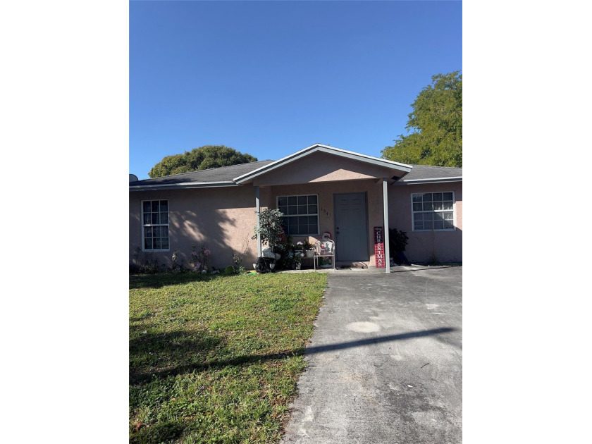 AS-IS INVESTORS WELCOME THIS ONE WILL GO FAST . NEEDS SOME - Beach Home for sale in Pompano Beach, Florida on Beachhouse.com