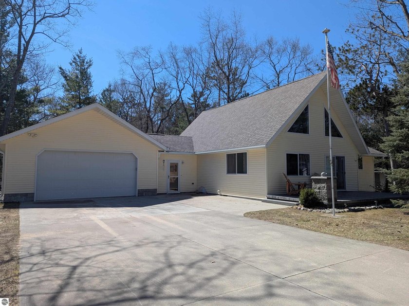 An absolutely immaculate home just a short distance from sandy - Beach Home for sale in Au Gres, Michigan on Beachhouse.com