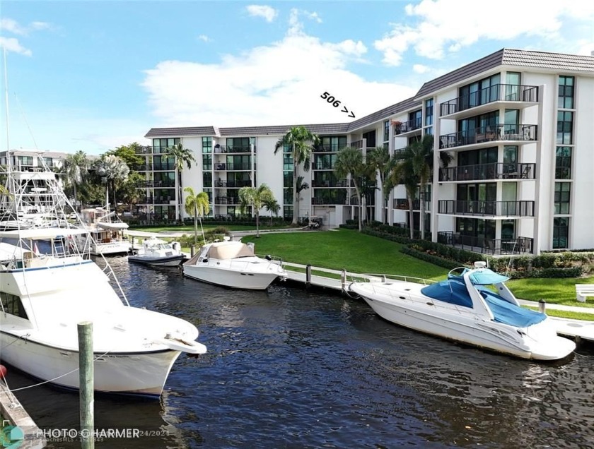 Direct riverfront interior corner, top floor - spectacular - Beach Condo for sale in Fort Lauderdale, Florida on Beachhouse.com