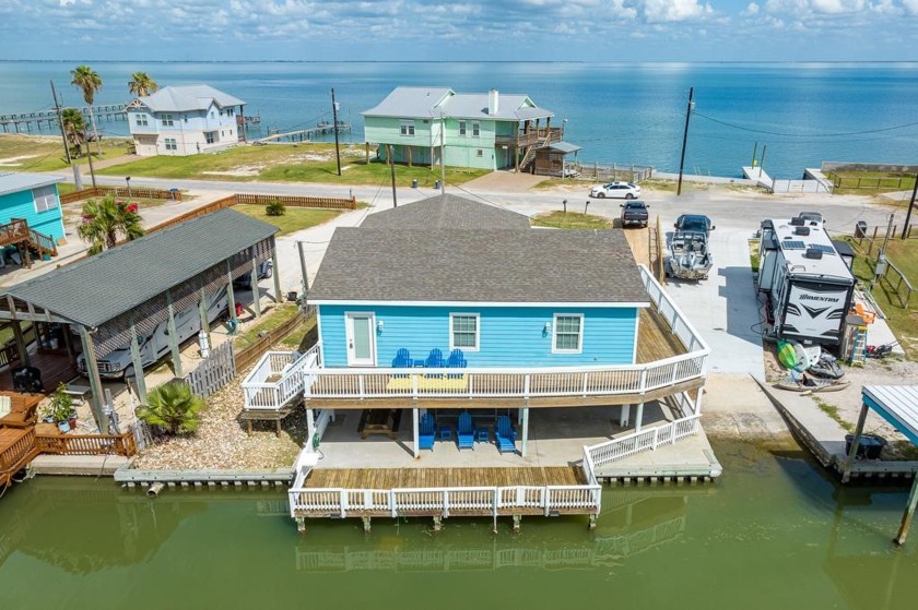 WOW! What A Location...just off Copano Bay where the canal meets - Beach Home for sale in Rockport, Texas on Beachhouse.com