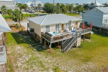Don't miss the afternoon sunsets over the bay. and the beautiful - Beach Home for sale in Dauphin Island, Alabama on Beachhouse.com