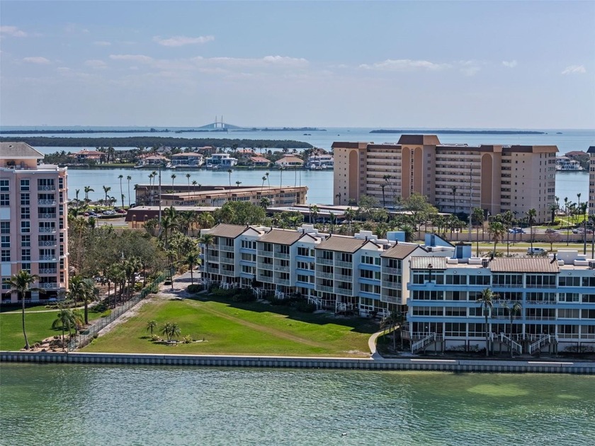Should I take the convertible or the SUV to the beach today? - Beach Condo for sale in St. Petersburg, Florida on Beachhouse.com