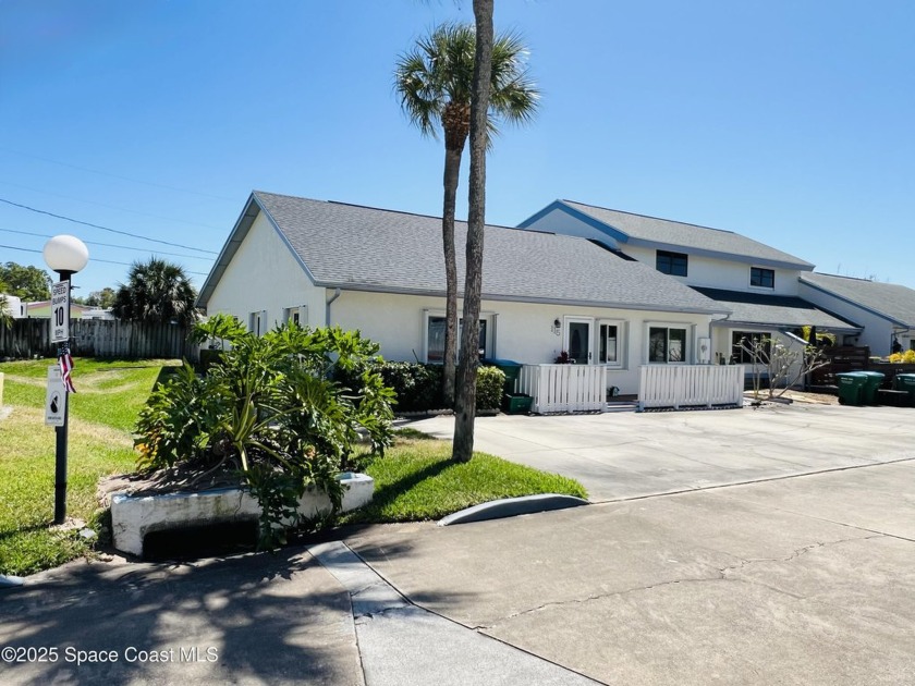 MUST SEE!  5 BLOCKS FROM THE BEACH! This Original Model Home is - Beach Townhome/Townhouse for sale in Cape Canaveral, Florida on Beachhouse.com