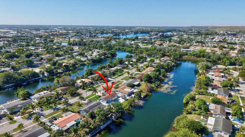 Exceptional opportunity to own this beautiful waterfront - Beach Home for sale in Deerfield Beach, Florida on Beachhouse.com