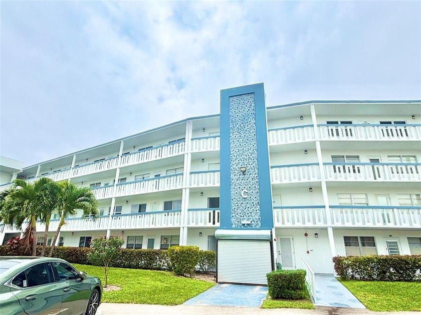 NEW ROOF - 2025!  2 bedroom/2 full bath condo, 3rd floor high - Beach Condo for sale in Deerfield Beach, Florida on Beachhouse.com