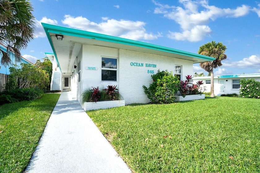 Welcome to your dream coastal retreat! This Perfectly situated - Beach Condo for sale in Deerfield Beach, Florida on Beachhouse.com