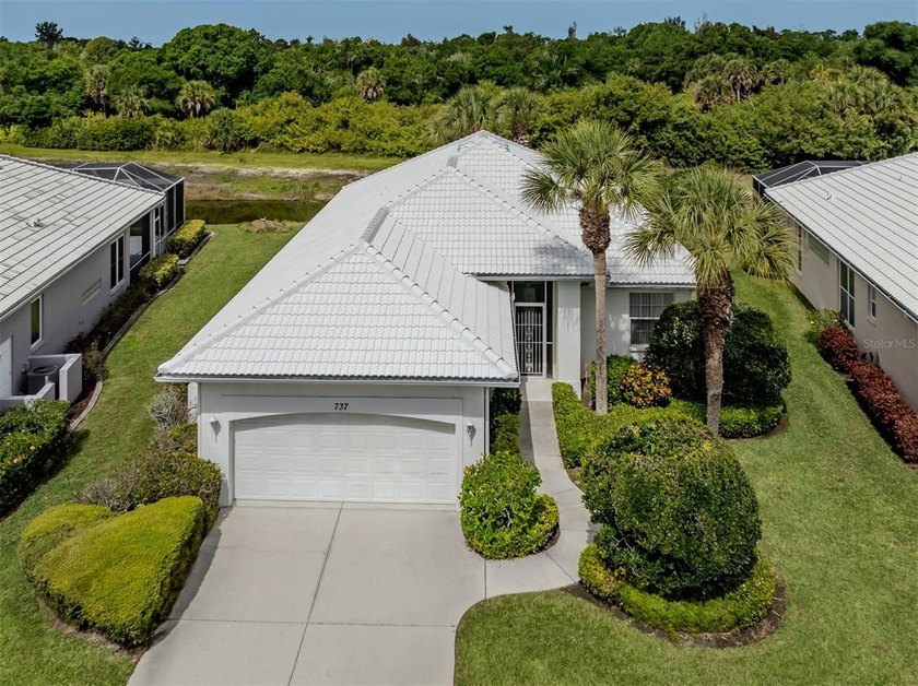 This J & J Built Quality home, features a NEW ROOF, AC and WATER - Beach Home for sale in Venice, Florida on Beachhouse.com