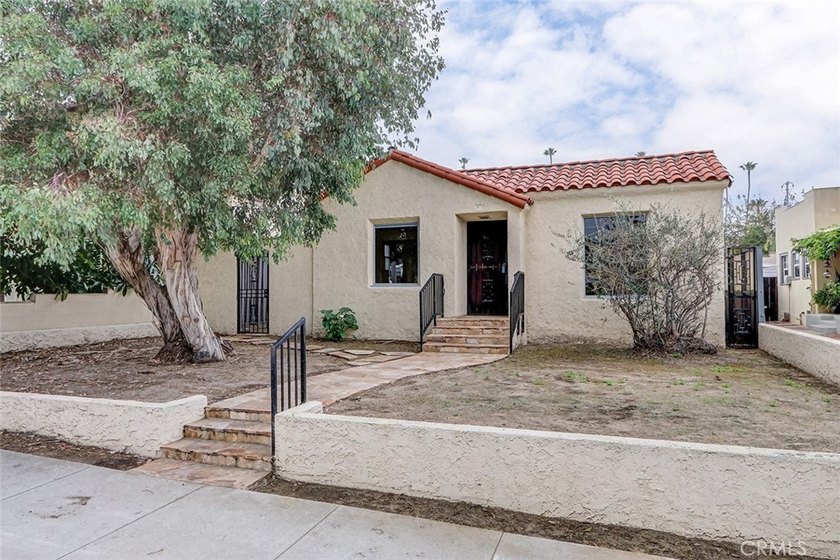 LOCATION. LIFESTYLE. LEGACY.

Nestled on the coveted Avenues - Beach Home for sale in Redondo Beach, California on Beachhouse.com