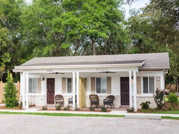 Peace at Cottages by the Bay - Charming Destin Cottage - Beach Vacation Rentals in Destin, Florida on Beachhouse.com