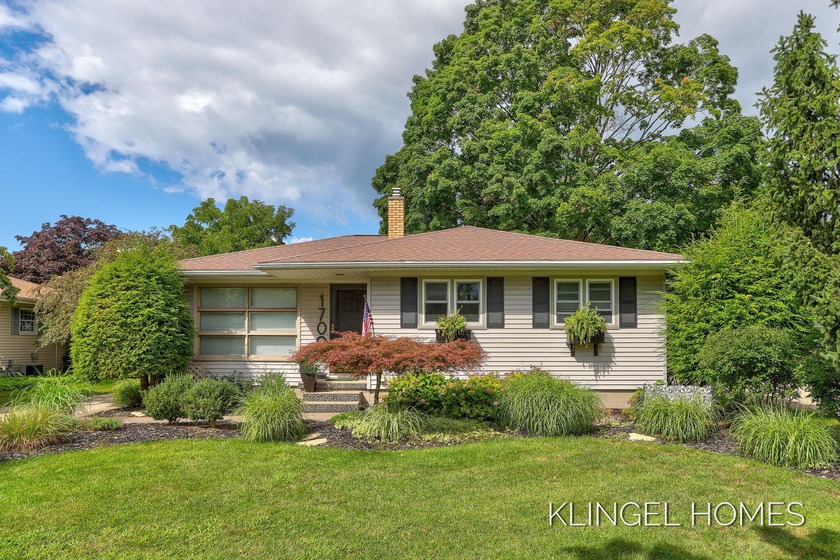 Welcome to 1709 Sheldon Rd, Grand Haven! This adorable home is - Beach Home for sale in Grand Haven, Michigan on Beachhouse.com