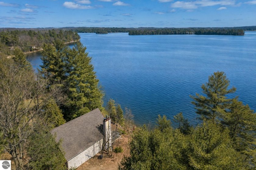 151 FT of Premier Long Lake Waterfront | Sugar Sand Beach | 3 - Beach Home for sale in Traverse City, Michigan on Beachhouse.com