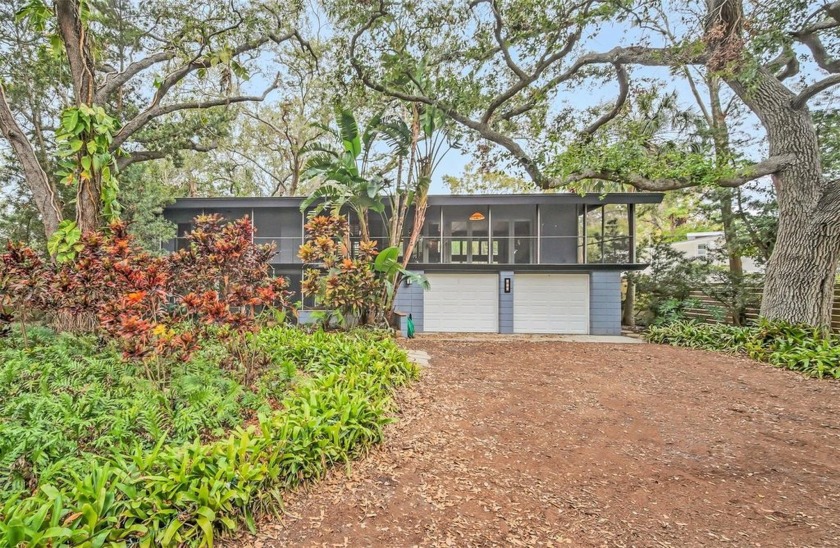 One or more photo(s) has been virtually staged. Now available - Beach Home for sale in St. Petersburg, Florida on Beachhouse.com