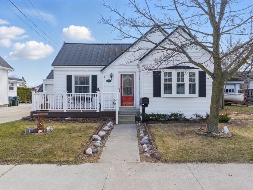 You will love this homes character and charm the moment you walk - Beach Home for sale in Algoma, Wisconsin on Beachhouse.com