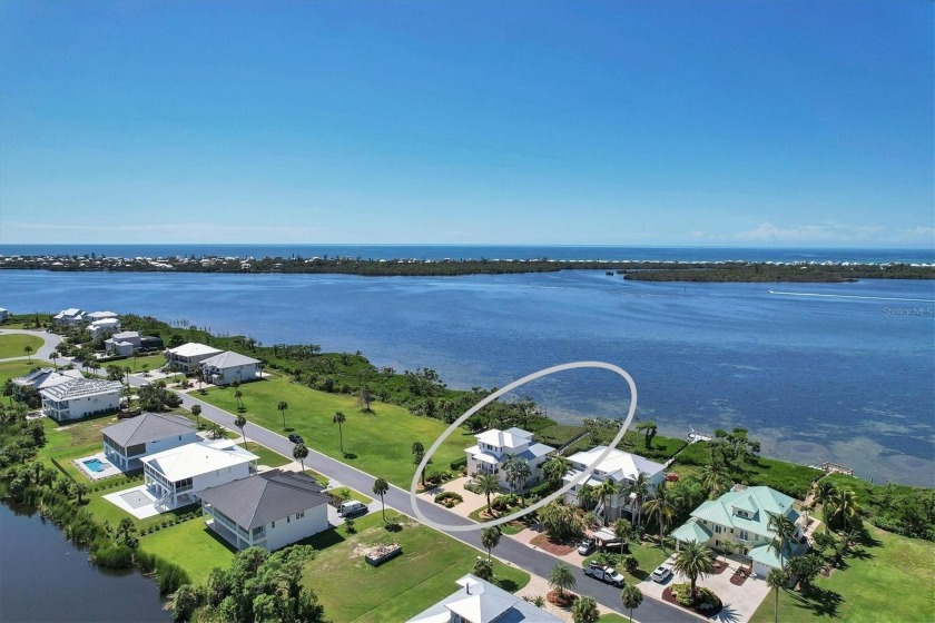 This 3 bedroom 3 bath pool home has been impeccably maintained - Beach Home for sale in Englewood, Florida on Beachhouse.com
