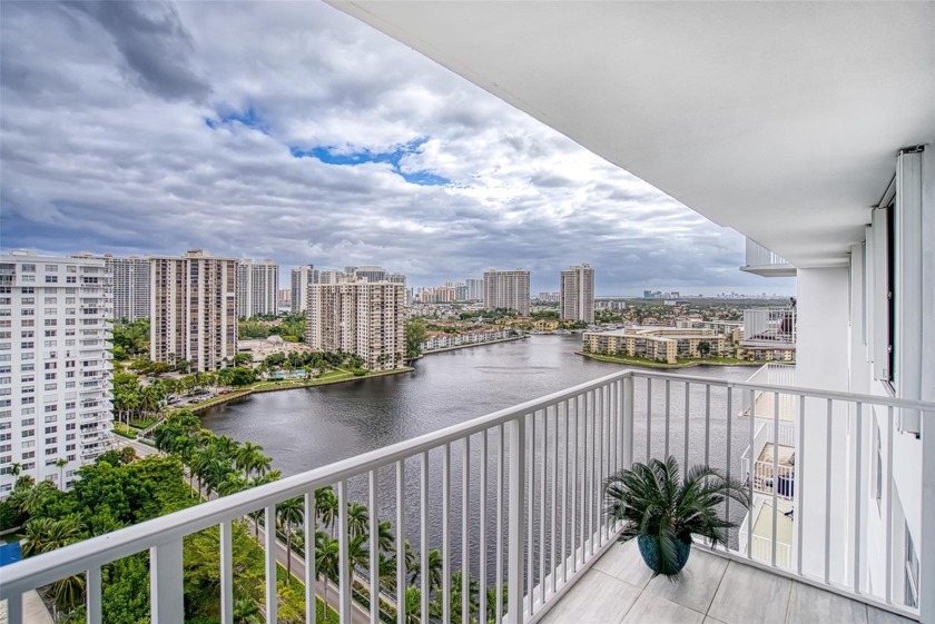 Experience the best of luxury living with this exquisite unit - Beach Condo for sale in Aventura, Florida on Beachhouse.com