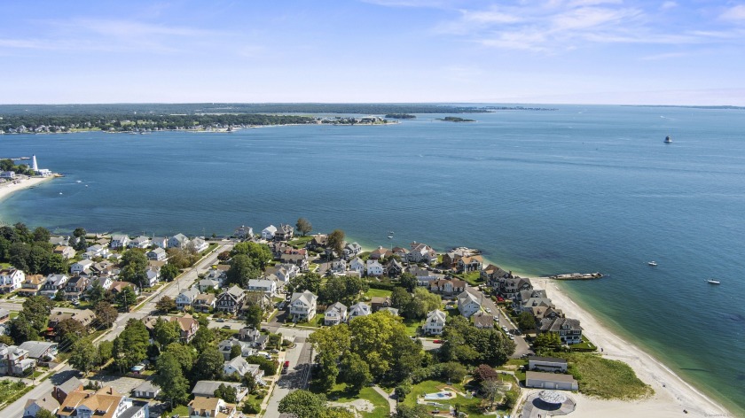 Welcome to Neptune Park, One of Connecticut's Most Wonderful - Beach Home for sale in New London, Connecticut on Beachhouse.com