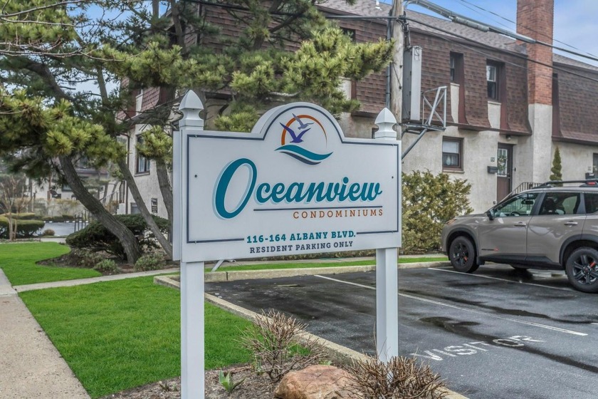 Welcome to this beautiful 2-bedroom, 2-bath duplex in the heart - Beach Condo for sale in Atlantic Beach, New York on Beachhouse.com