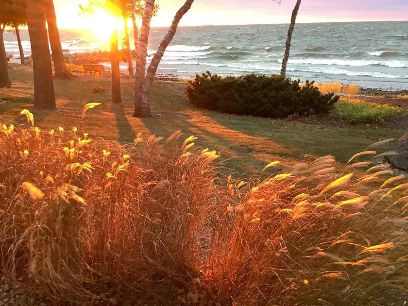 ON the water at Rocky Shores! This private end unit which fronts - Beach Condo for sale in Egg Harbor, Wisconsin on Beachhouse.com