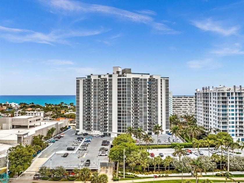 Motivated Seller! This 2 bed 2 bath condo, perfectly positioned - Beach Condo for sale in Fort Lauderdale, Florida on Beachhouse.com