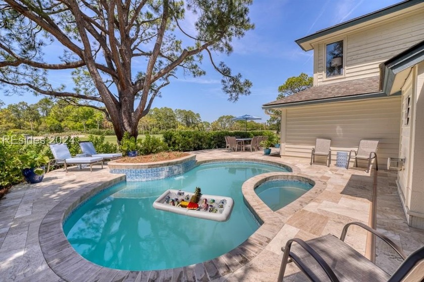 Experience breathtaking vistas of the 7th green at the renowned - Beach Home for sale in Hilton Head Island, South Carolina on Beachhouse.com