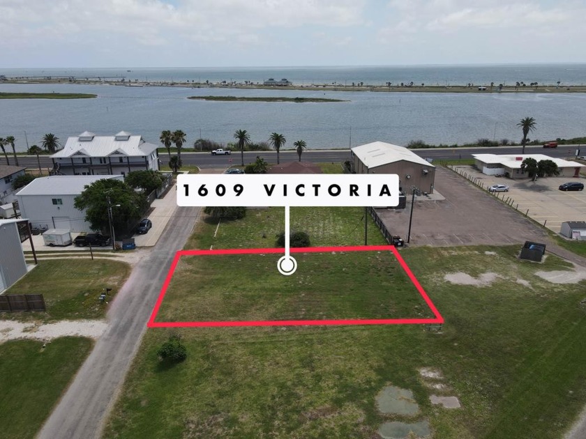 Discover the ideal location to build your dream home or develop - Beach Lot for sale in Rockport, Texas on Beachhouse.com