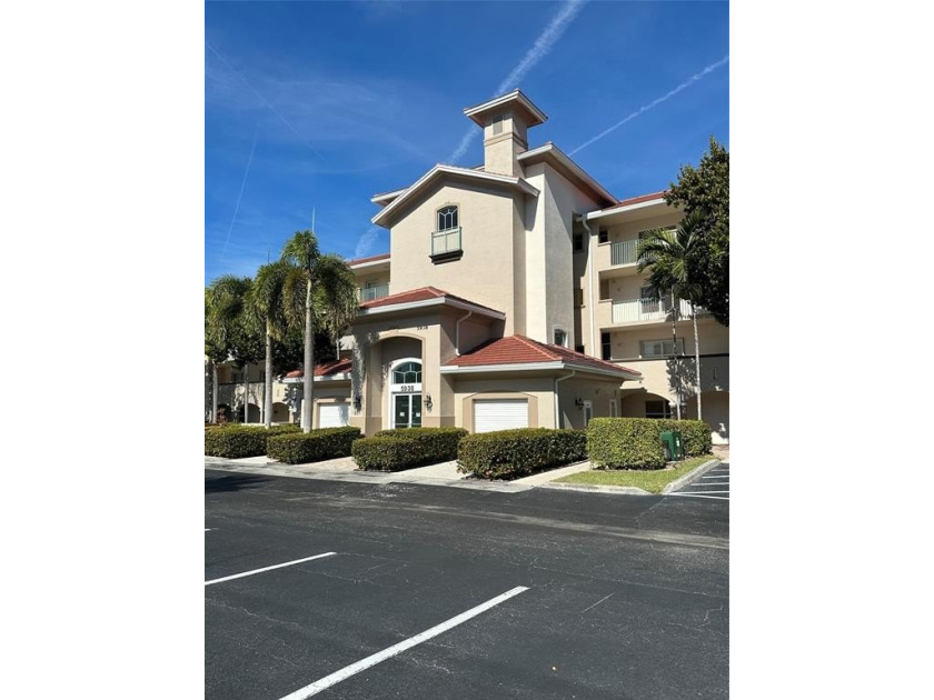 Bright and Spacious Second Floor Corner End Unit. Enjoy this - Beach Condo for sale in Boynton Beach, Florida on Beachhouse.com