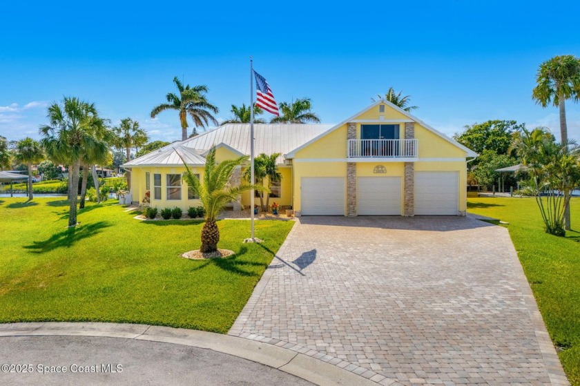 Welcome to 1975 Harbor Point Drive - a spectacular canal-front - Beach Home for sale in Merritt Island, Florida on Beachhouse.com