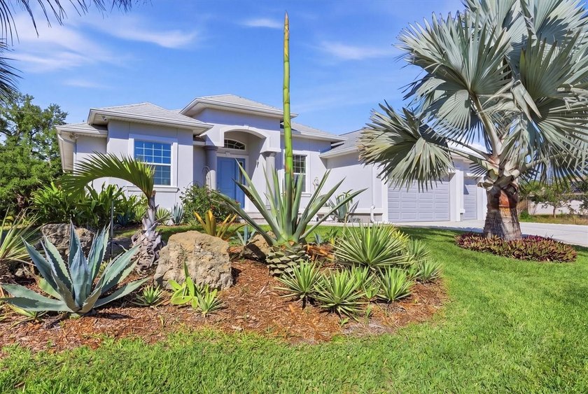 FURNISHED, TURNKEY LUXURY CUSTOM 3-BEDROOM + OFFICE HOME WITH - Beach Home for sale in Venice, Florida on Beachhouse.com