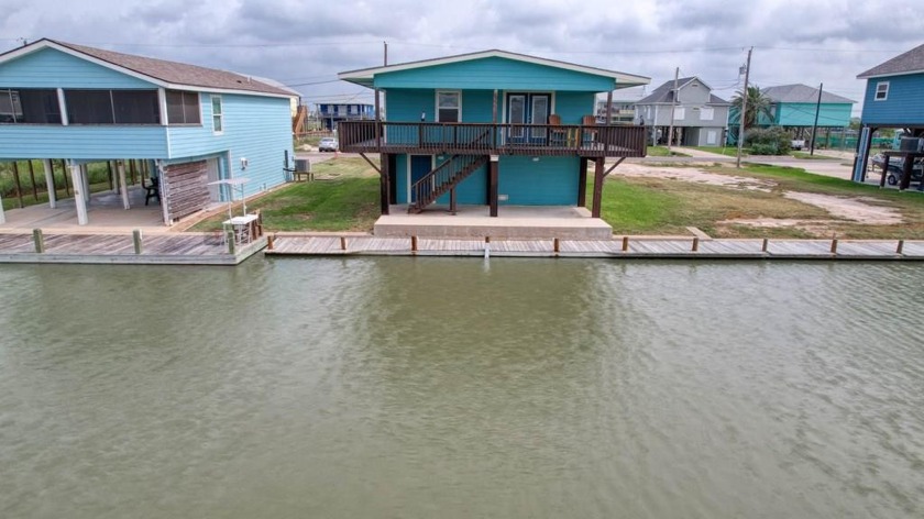 Coastal Canal Front Home in Holiday Beach, Rockport.  This - Beach Home for sale in Rockport, Texas on Beachhouse.com