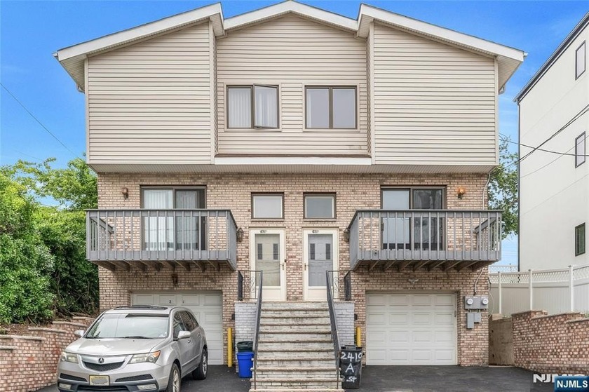 Great Investment Opportunity in Fort Lee aEUR* Two-Family - Beach Home for sale in Fort Lee, New Jersey on Beachhouse.com