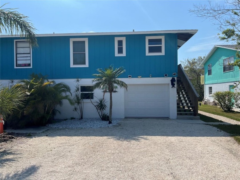 Welcome to your dream home on beautiful Anna Maria Island! This - Beach Townhome/Townhouse for sale in Holmes Beach, Florida on Beachhouse.com