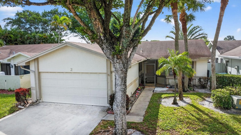 Great opportunity to own a 3-bedroom and 2-bathroom SINGLE - Beach Home for sale in Boynton Beach, Florida on Beachhouse.com