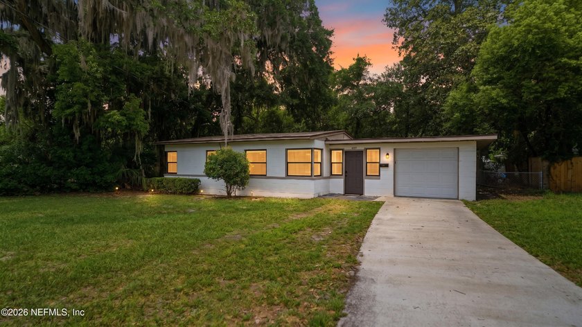 Charming updated Arlington home with modern finishes and future - Beach Home for sale in Jacksonville, Florida on Beachhouse.com