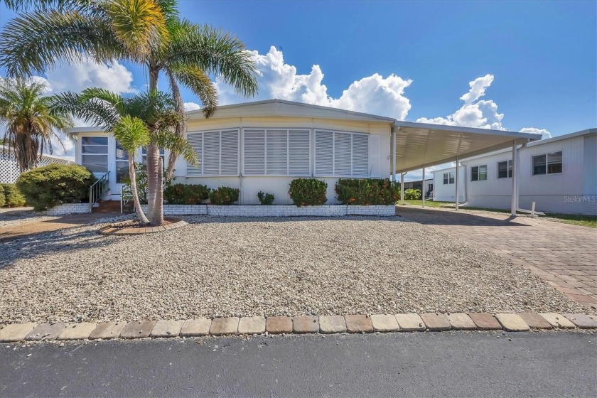 NEW PRICE. This 2-bedroom,2 bath, fully furnished home is priced - Beach Home for sale in Englewood, Florida on Beachhouse.com