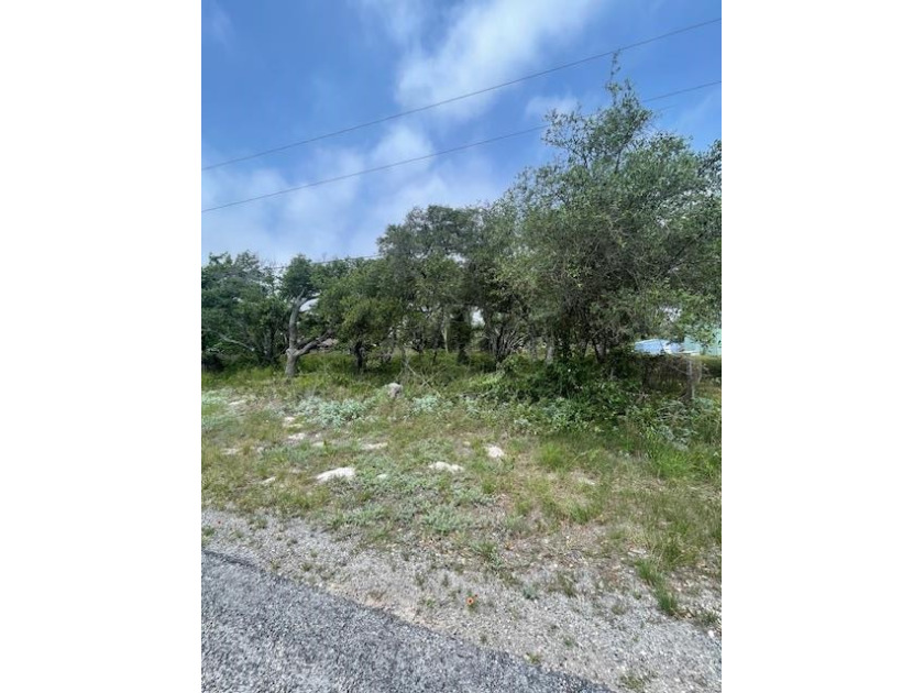 Large, gorgeous oak trees on rural lot!!!  No restrictions:  RV - Beach Lot for sale in Rockport, Texas on Beachhouse.com