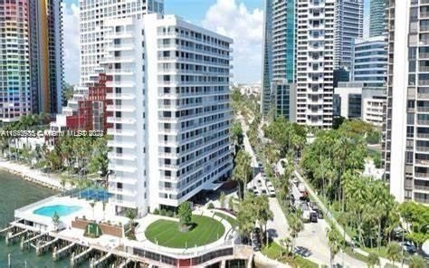 Charming and remodeled 1 bed, 1 bath in Brickell apartment with - Beach Condo for sale in Miami, Florida on Beachhouse.com