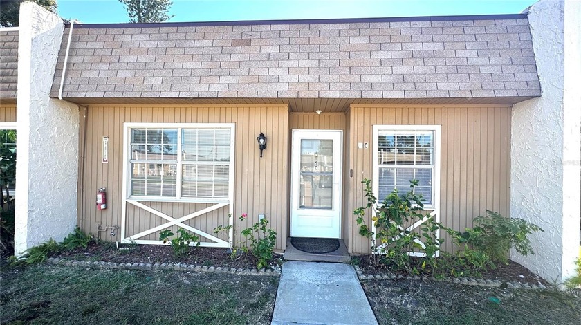 Condo in quiet Deerwood Gardens. Located just minutes from the - Beach Condo for sale in Largo, Florida on Beachhouse.com