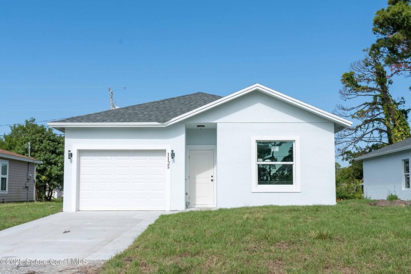 BRAND NEW. Your New Home awaits! 3 beds, 2 baths, walk in - Beach Home for sale in Vero Beach, Florida on Beachhouse.com