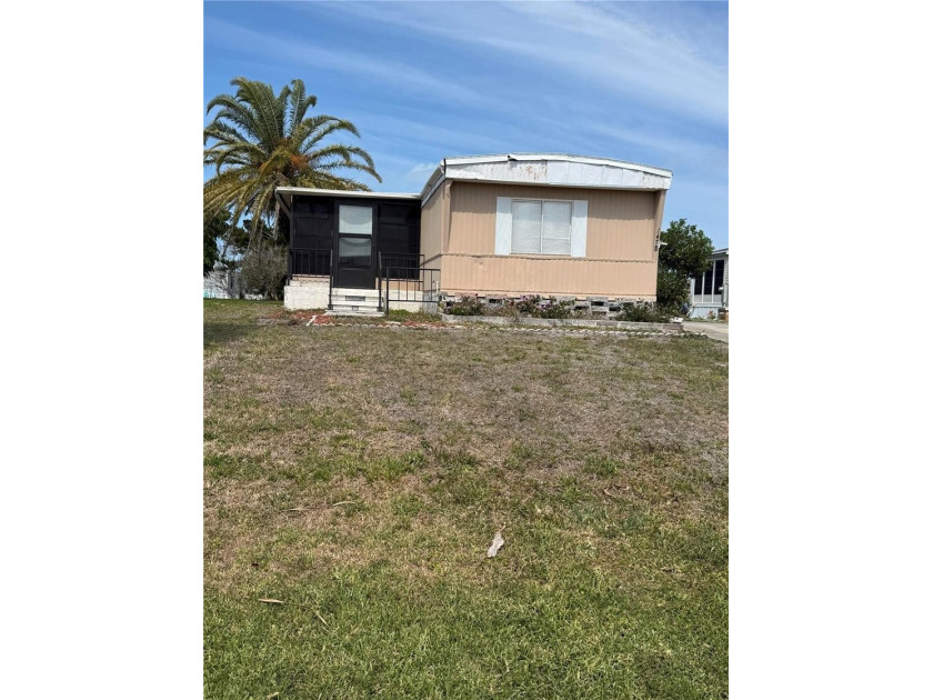 Welcome to the most affordable way to live in paradise! This pet - Beach Home for sale in Englewood, Florida on Beachhouse.com