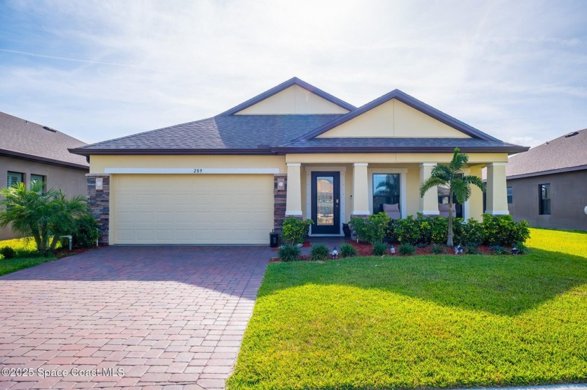 SOLAR/NO ELECTRIC BILL-Beautiful single story 3 bedroom/2 bath - Beach Home for sale in West Melbourne, Florida on Beachhouse.com