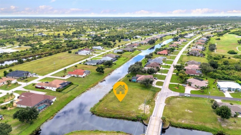 Rare corner lot on intersecting canal waterways for premium - Beach Lot for sale in Rotonda West, Florida on Beachhouse.com