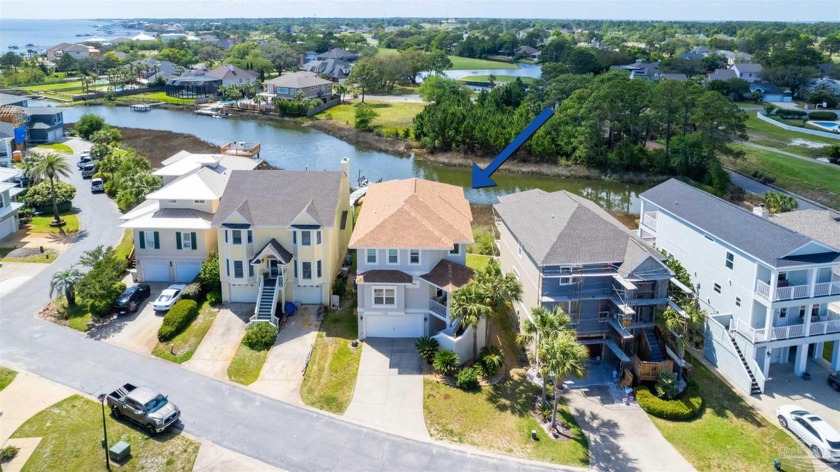 Nothing says welcome like this lovely 4 bedroom, 3 bath - Beach Home for sale in Gulf Breeze, Florida on Beachhouse.com